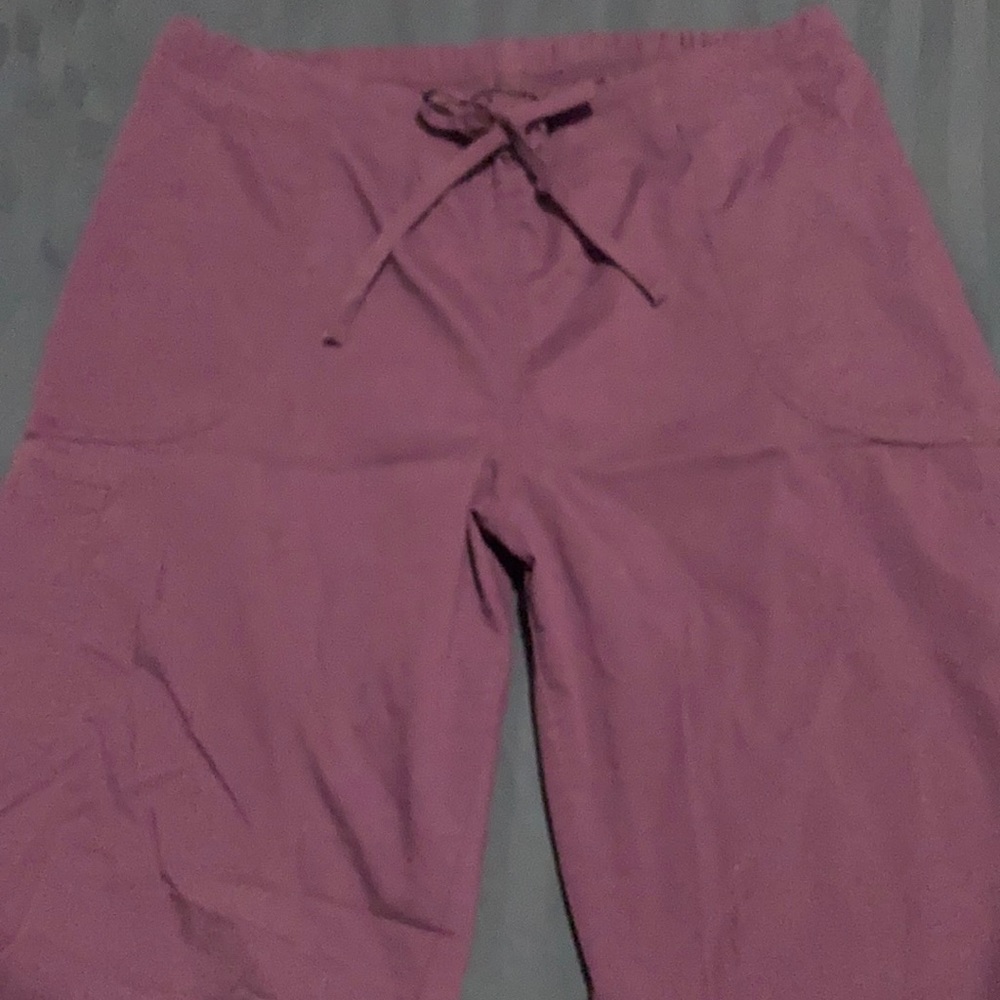 Women’s scrub pants, size L